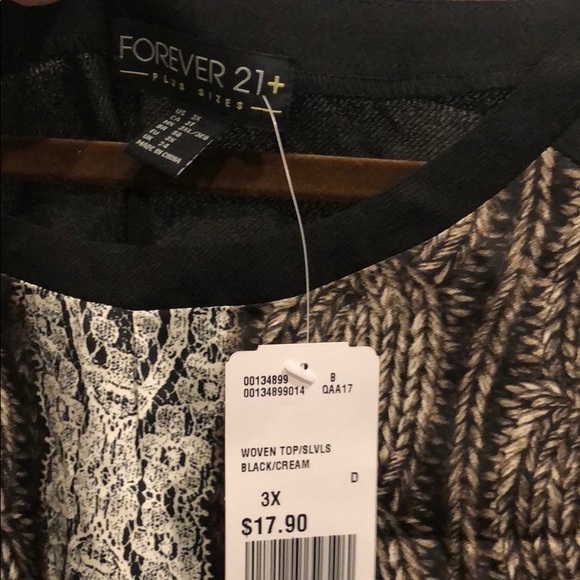 Forever 21 Plus Size Blouse - Picture 2 of 3